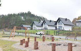 Domki U Zbyszka nad jeziorem z balią ogrodową!